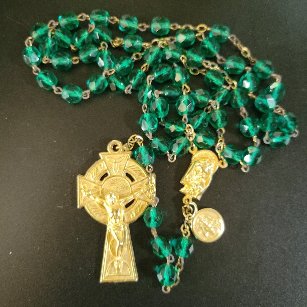 St Patrick Green Glass Bead Rosary Celtic Cross Gold Tone 33" Dark Academia